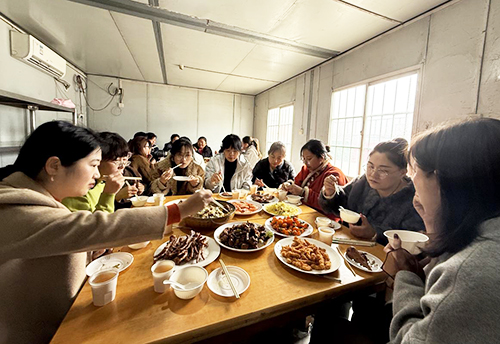 山东银泰三八妇女节活动简讯3